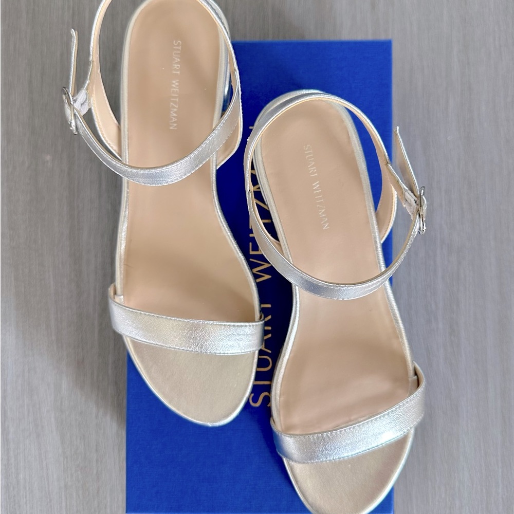 Stuart Weitzman dancer 35 block sandal in silver metallic leather